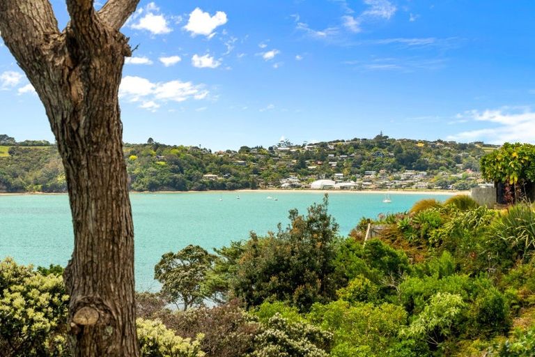 Photo of property in 86 Ardern Avenue, Stanmore Bay, Whangaparaoa, 0932