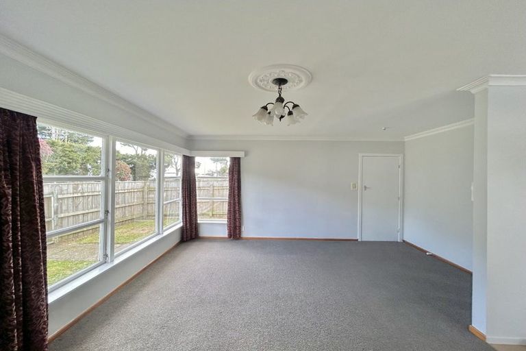 Photo of property in 36 Cambridge Street, Levin, 5510