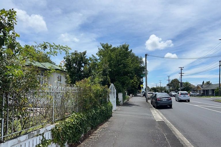 Photo of property in 220 St George Street, Papatoetoe, Auckland, 2025