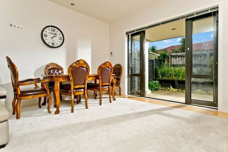 Photo of property in Point Ridge, 19/130 Gills Road, Albany Heights, Auckland, 0632