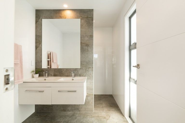 Photo of property in 22 Coast Boulevard, Papamoa Beach, Papamoa, 3118