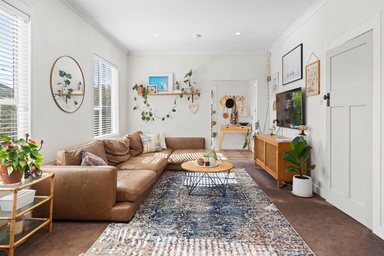 Photo of property in 12 Richmond Street, Fitzroy, New Plymouth, 4312