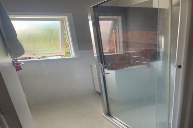 Photo of property in 2/17 Eban Avenue, Hillcrest, Auckland, 0627