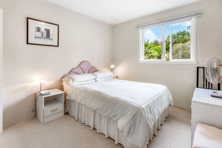 Photo of property in 13 Awaruku Road, Torbay, Auckland, 0630