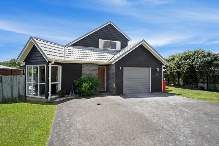 Photo of property in 7 Westridge, Camborne, Porirua, 5026