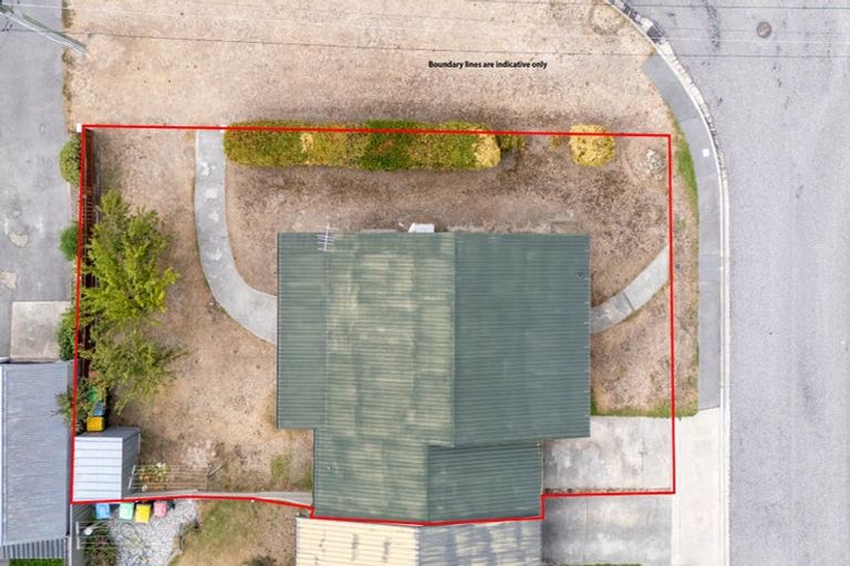 Photo of property in 12 Ashworth Street, Alexandra, 9320