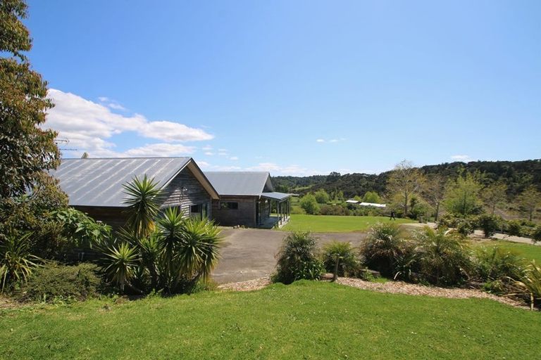 Photo of property in 114a Mahoenui Valley Road, Coatesville, 0793