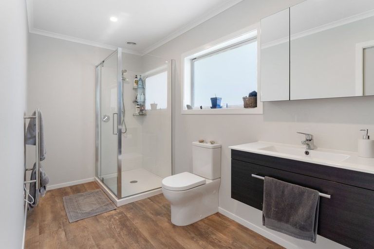 Photo of property in 5 Kingi Te Ahoaho Place, Otaki, 5512