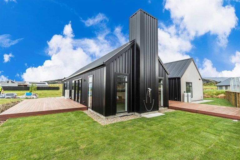 Photo of property in 43 Northburn Road, Wanaka, 9305