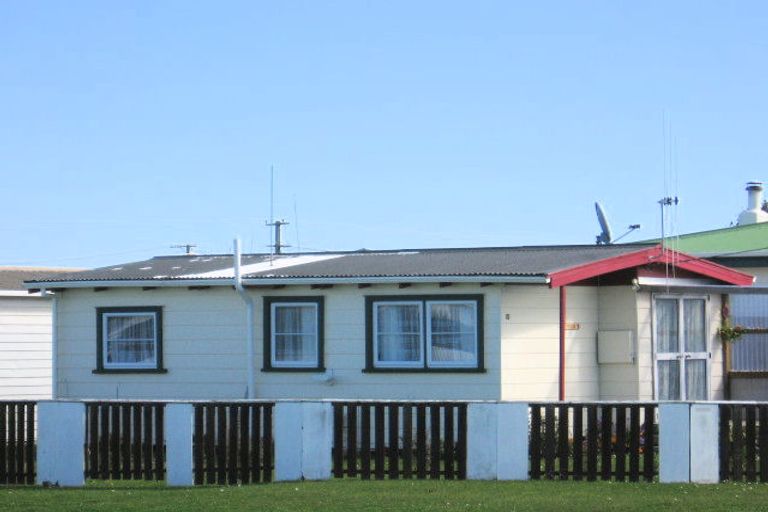 Photo of property in 52 Edinburgh Terrace, Foxton Beach, Foxton, 4815