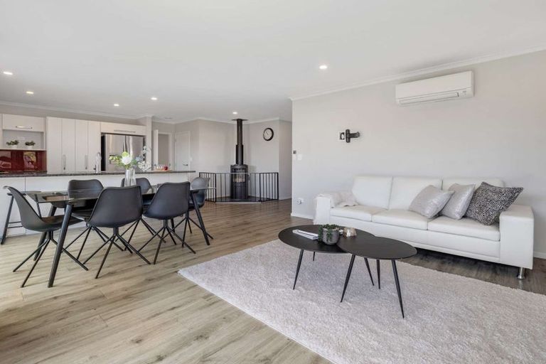 Photo of property in 27 Newman Road, Rolleston, 7614