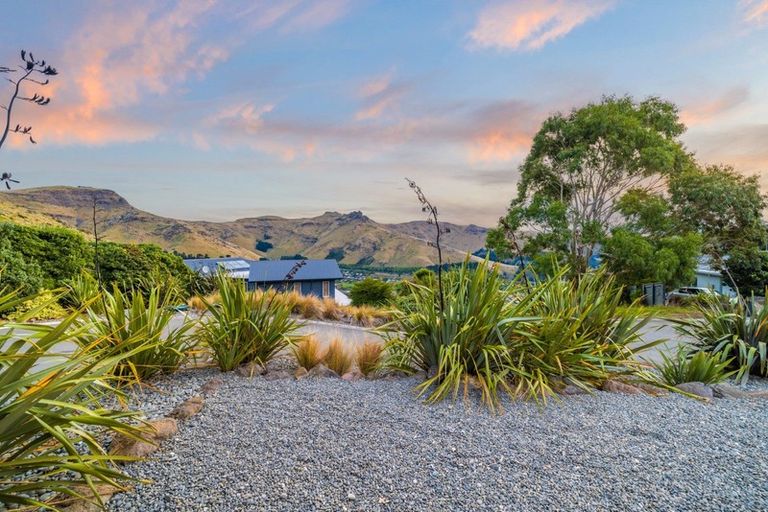 Photo of property in 36 Rockview Place, Mount Pleasant, Christchurch, 8081