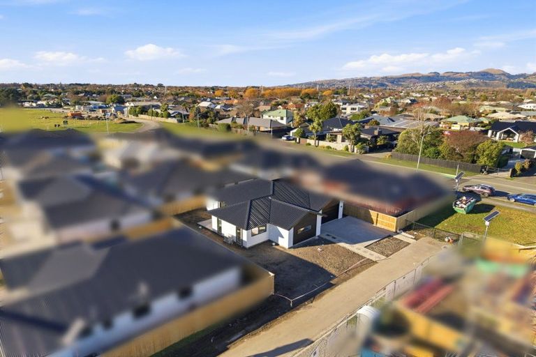Photo of property in 71 Bill Harvey Drive, Halswell, 8025