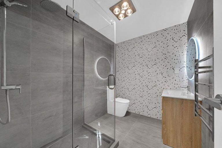 Photo of property in 6 Piringa Road, Pukekohe, 2120