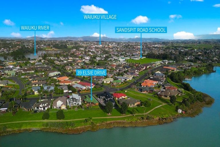 Photo of property in 39 Elsie Drive, Waiuku, 2123