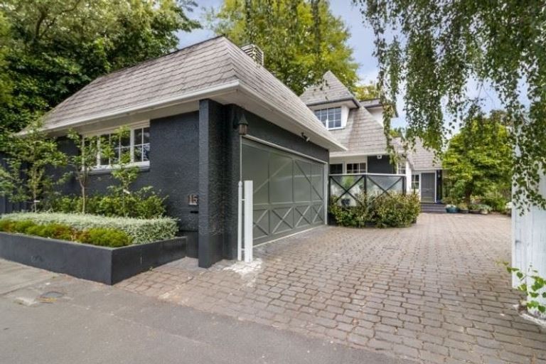 Photo of property in 15 Fendalton Road, Fendalton, Christchurch, 8014