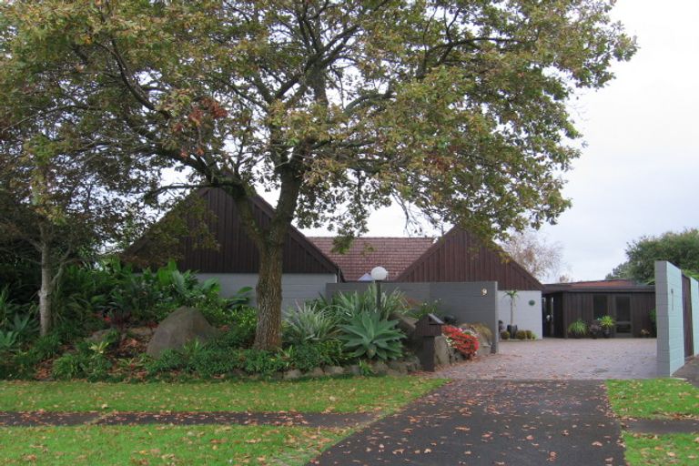 Photo of property in 9 Sanctuary Point, Sunnyhills, Auckland, 2010