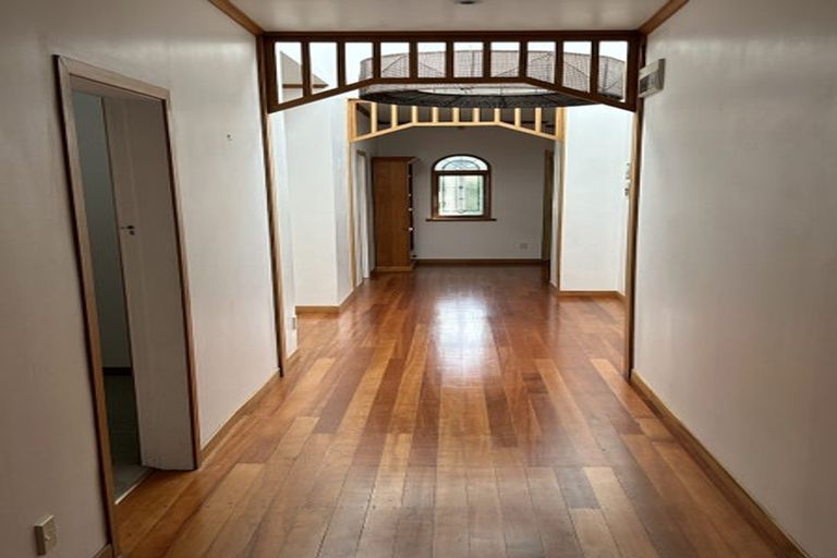 Photo of property in 281 The Parade, Island Bay, Wellington, 6023