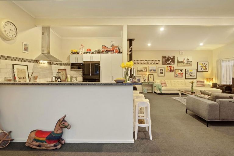 Photo of property in 9 Keven Road, Clarks Beach, Pukekohe, 2679