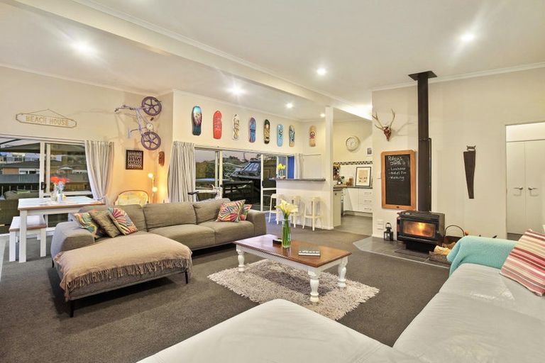 Photo of property in 9 Keven Road, Clarks Beach, Pukekohe, 2679