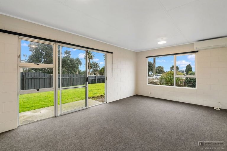 Photo of property in 1/52 Bayly Street, Waitara, 4320