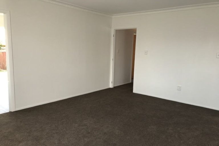 Photo of property in 2/25 Wellington Street, Papakura, 2110