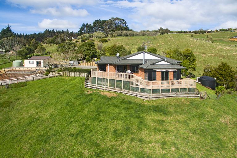 Photo of property in 159d Portsmouth Road, Bombay, 2675