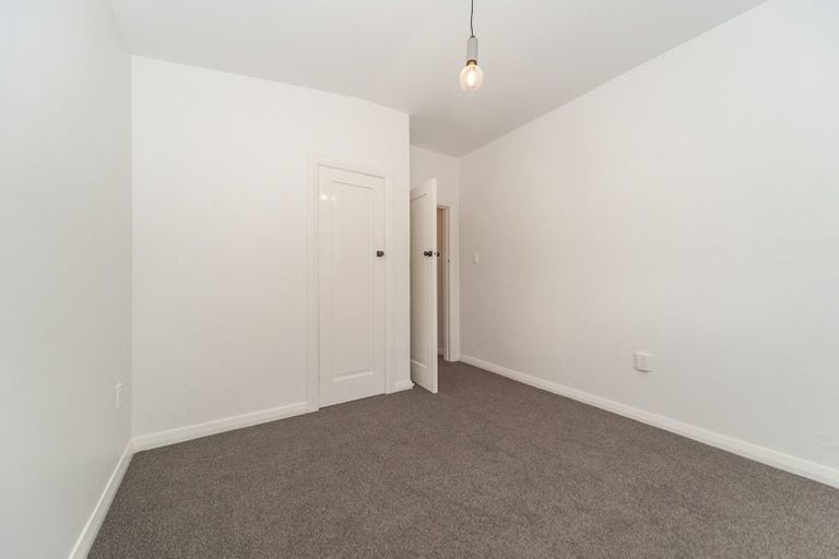 Photo of property in Graymor Flats, 2/19 Ohiro Road, Aro Valley, Wellington, 6021