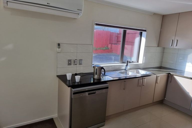 Photo of property in 28a Hayward Road, Papatoetoe, Auckland, 2025