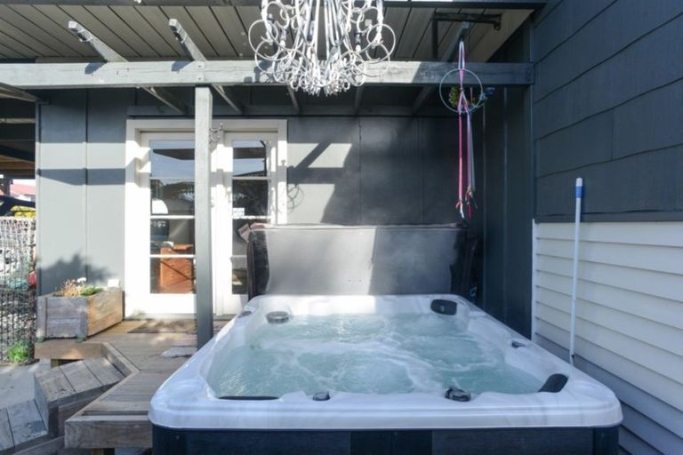 Photo of property in 44 Haumoana Road, Haumoana, 4102