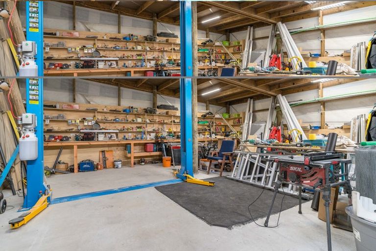 Photo of property in 38 Waldron Crescent, Green Island, Dunedin, 9018