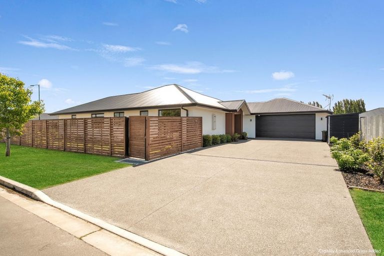 Photo of property in 35 Mcquillan Avenue, Woodend, 7610