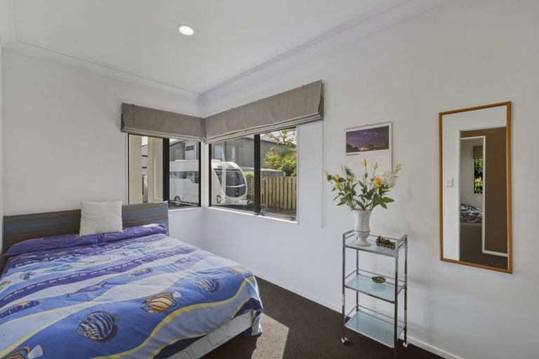 Photo of property in 13b Beach Road, Otumoetai, Tauranga, 3110