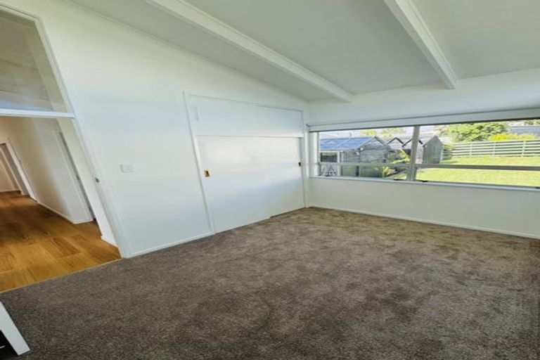Photo of property in 3 Hartley Terrace, Massey, Auckland, 0614