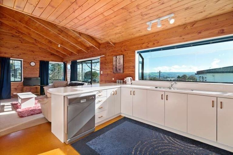 Photo of property in 2/40 Puriri Street, Hilltop, Taupo, 3330