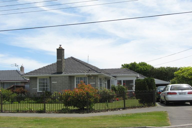 Photo of property in 31 Tenby Place, Avondale, Christchurch, 8061