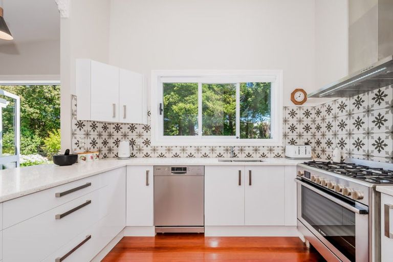 Photo of property in 20 Bell Street, Otaki, 5512