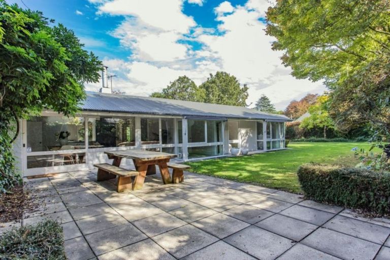 Photo of property in 17 Chepstow Avenue, Fendalton, Christchurch, 8052