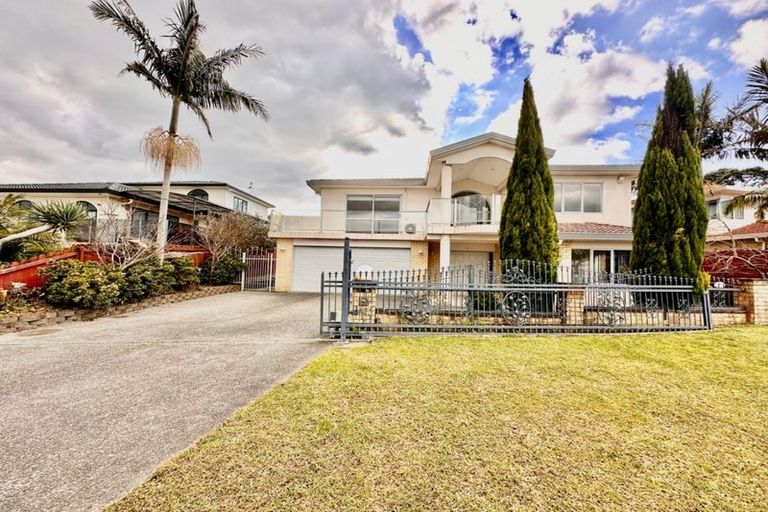 Photo of property in 47 Ransom Smyth Drive, Goodwood Heights, Auckland, 2105