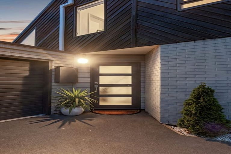 Photo of property in 96 Rossall Street, Merivale, Christchurch, 8014