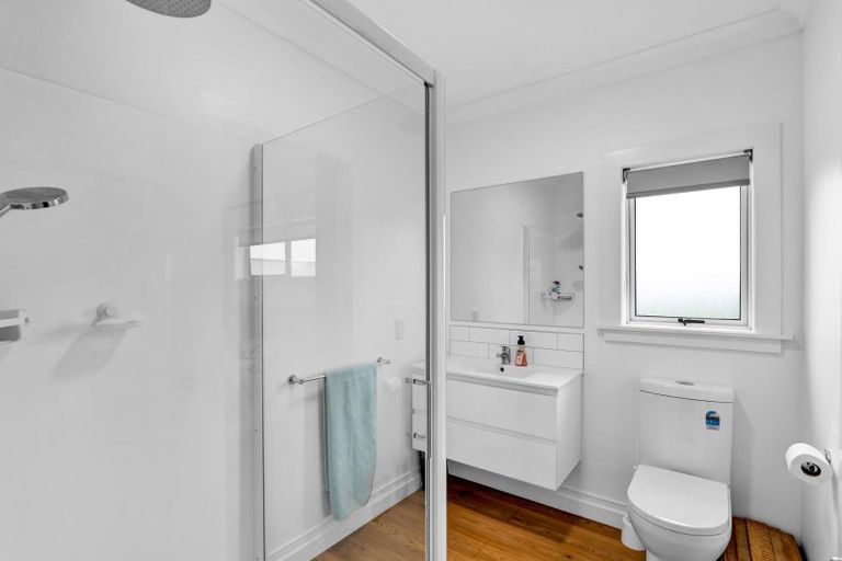 Photo of property in 297 Radnor Road, Midhirst, Stratford, 4394