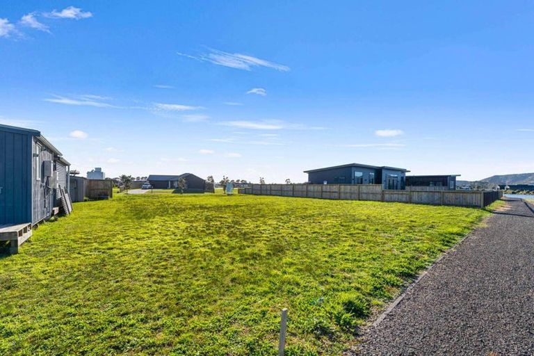 Photo of property in 202 Harbour Drive, Matarangi, Whitianga, 3592