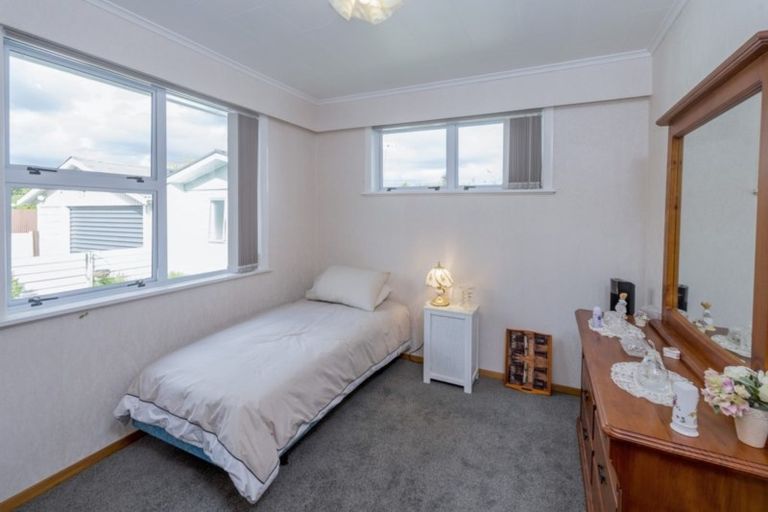 Photo of property in 628/628a Queen Street East, Levin, 5510