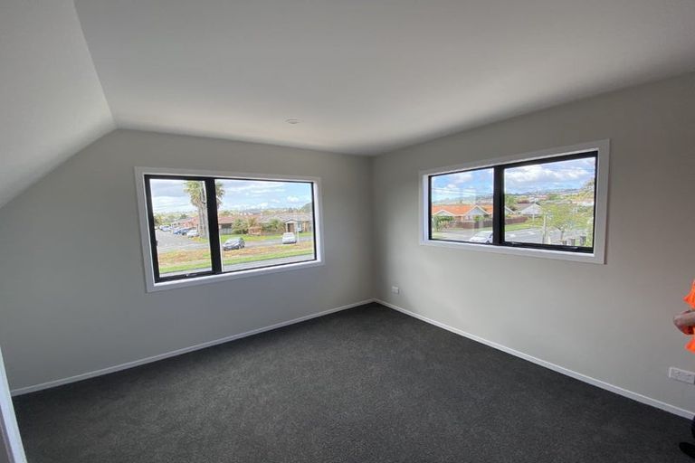 Photo of property in 1/125b Metcalfe Road, Ranui, Auckland, 0612