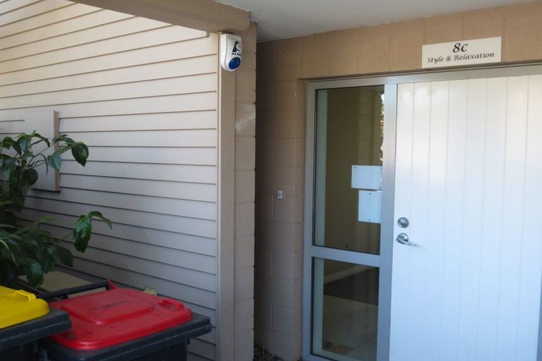 Photo of property in 8c Broadbent Street, Riccarton, Christchurch, 8041