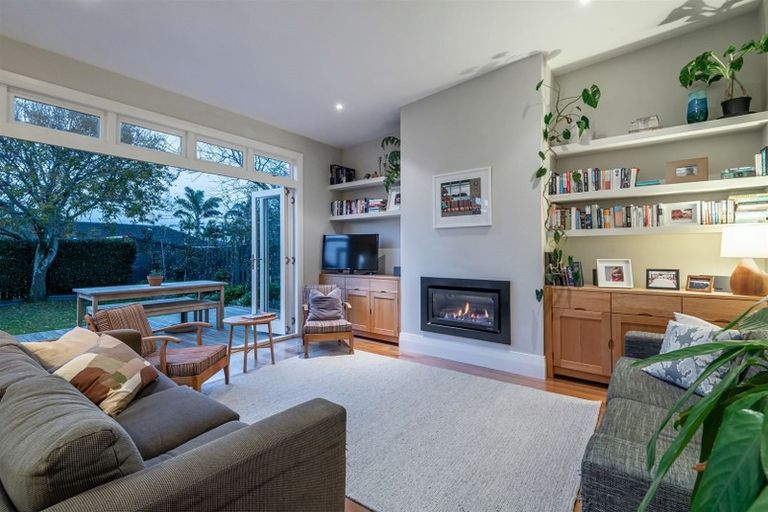 Photo of property in 10 Egremont Street, Belmont, Auckland, 0622