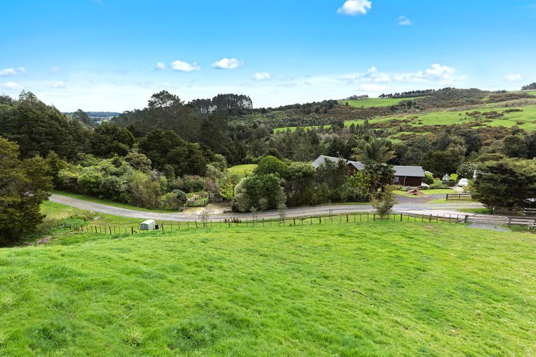 Photo of property in 159d Portsmouth Road, Bombay, 2675