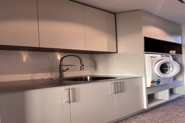 Photo of property in 7 Tuke Lane, Wanaka, 9305