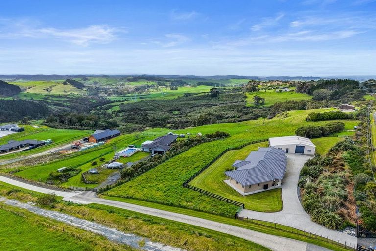 Photo of property in 1518 Old North Road, Helensville, 0875