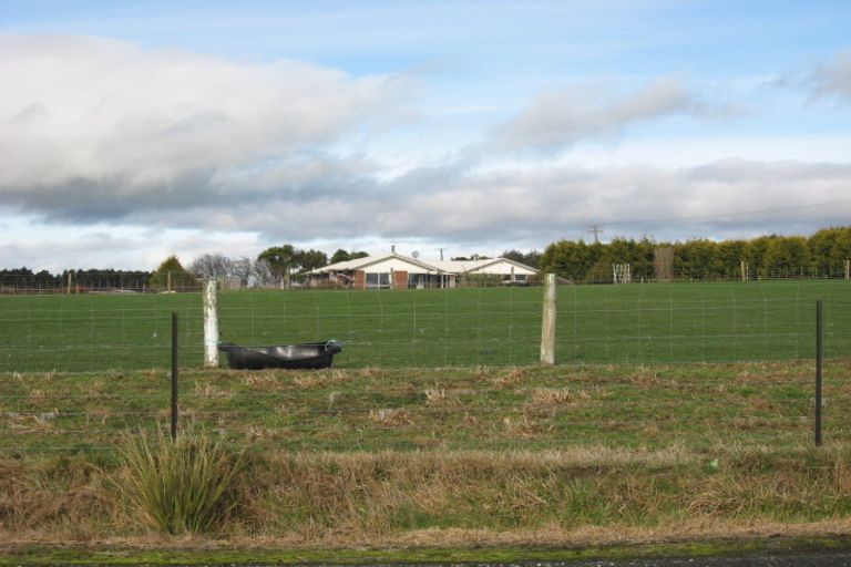 Photo of property in 2 Bay View Road, Woodend, Invercargill, 9877